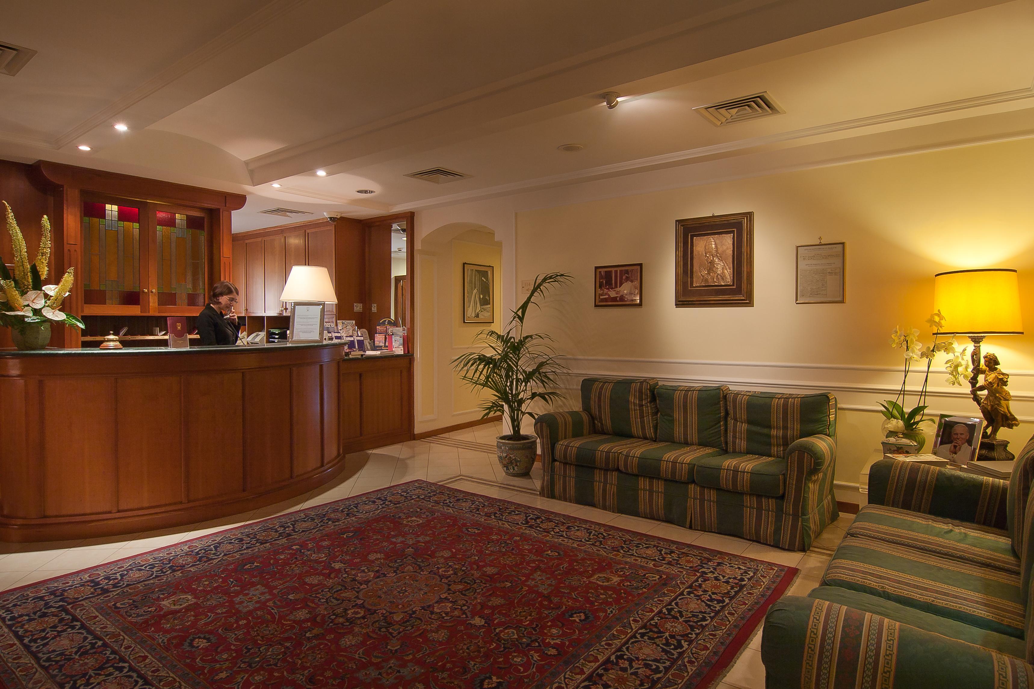 Residenza Paolo Vi 4* Roma