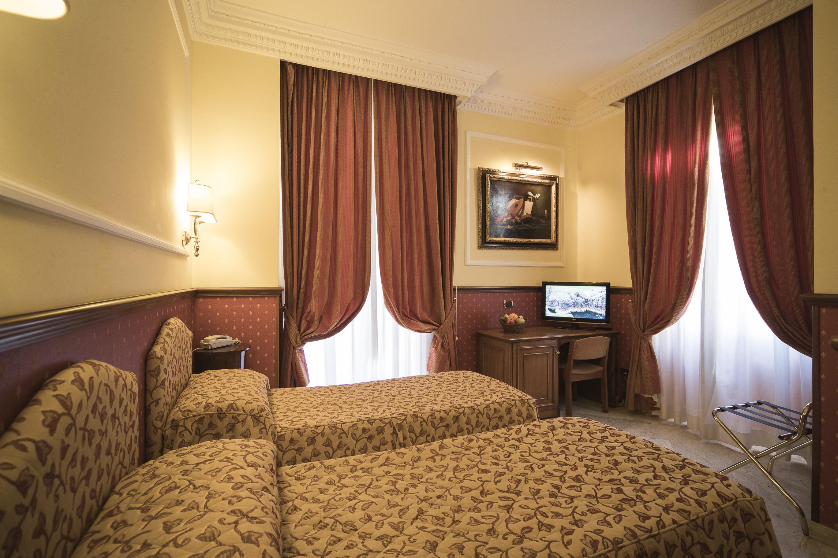 Donatello Hotell 3*