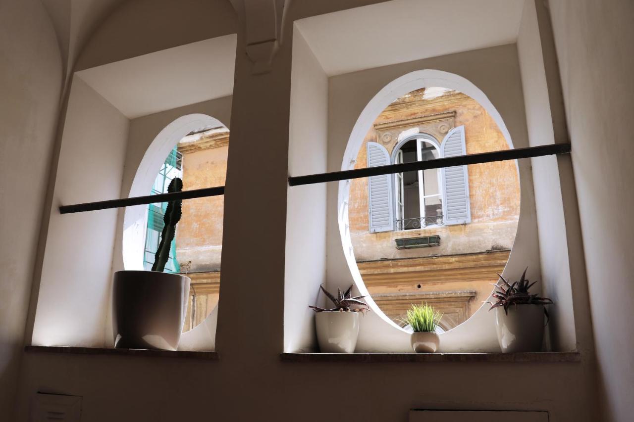 Authentic Monti 5 Mins From Colosseum Roma