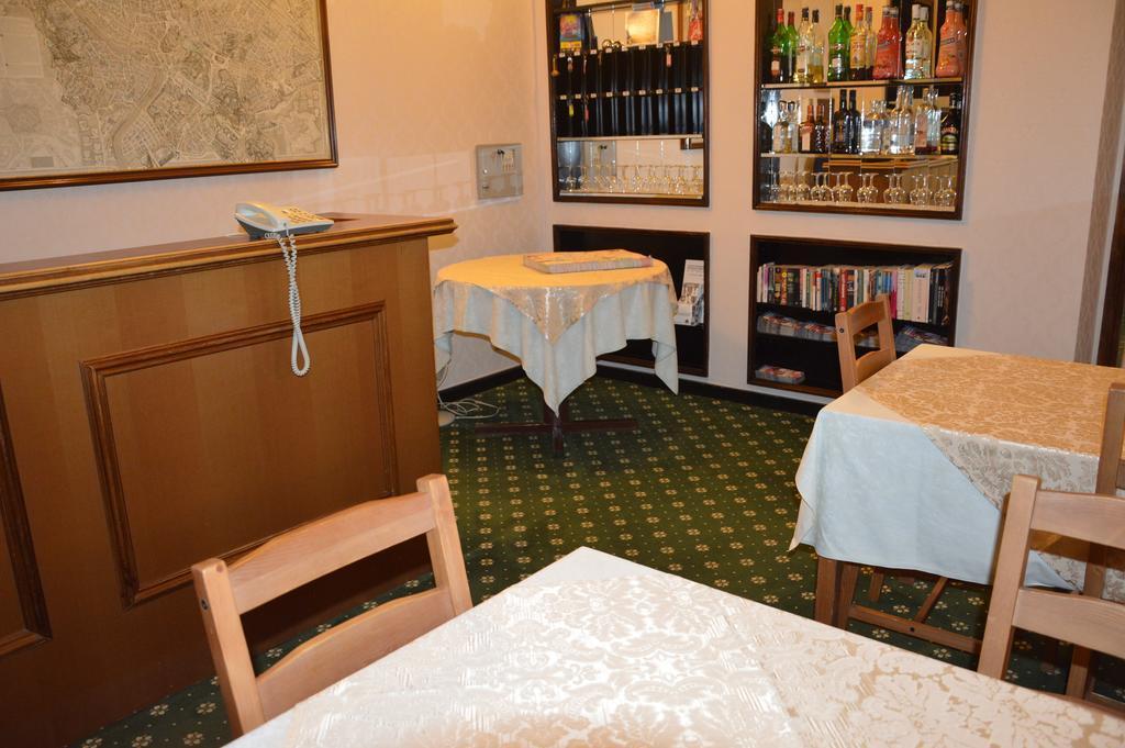 Texas Hotell 2*