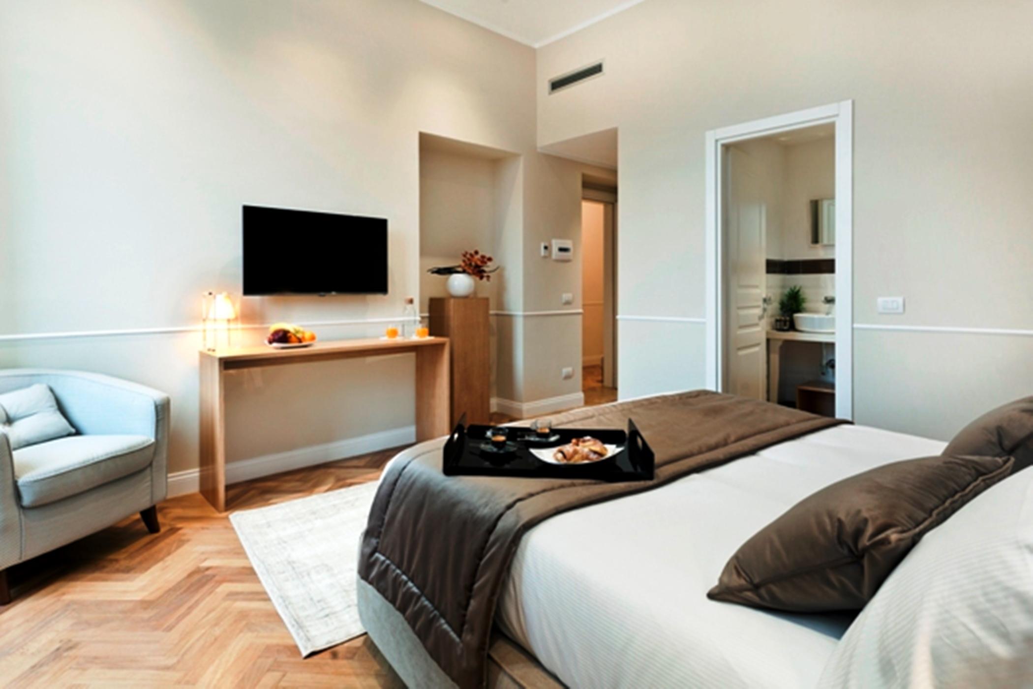 Vanity Navona Hotell 2*