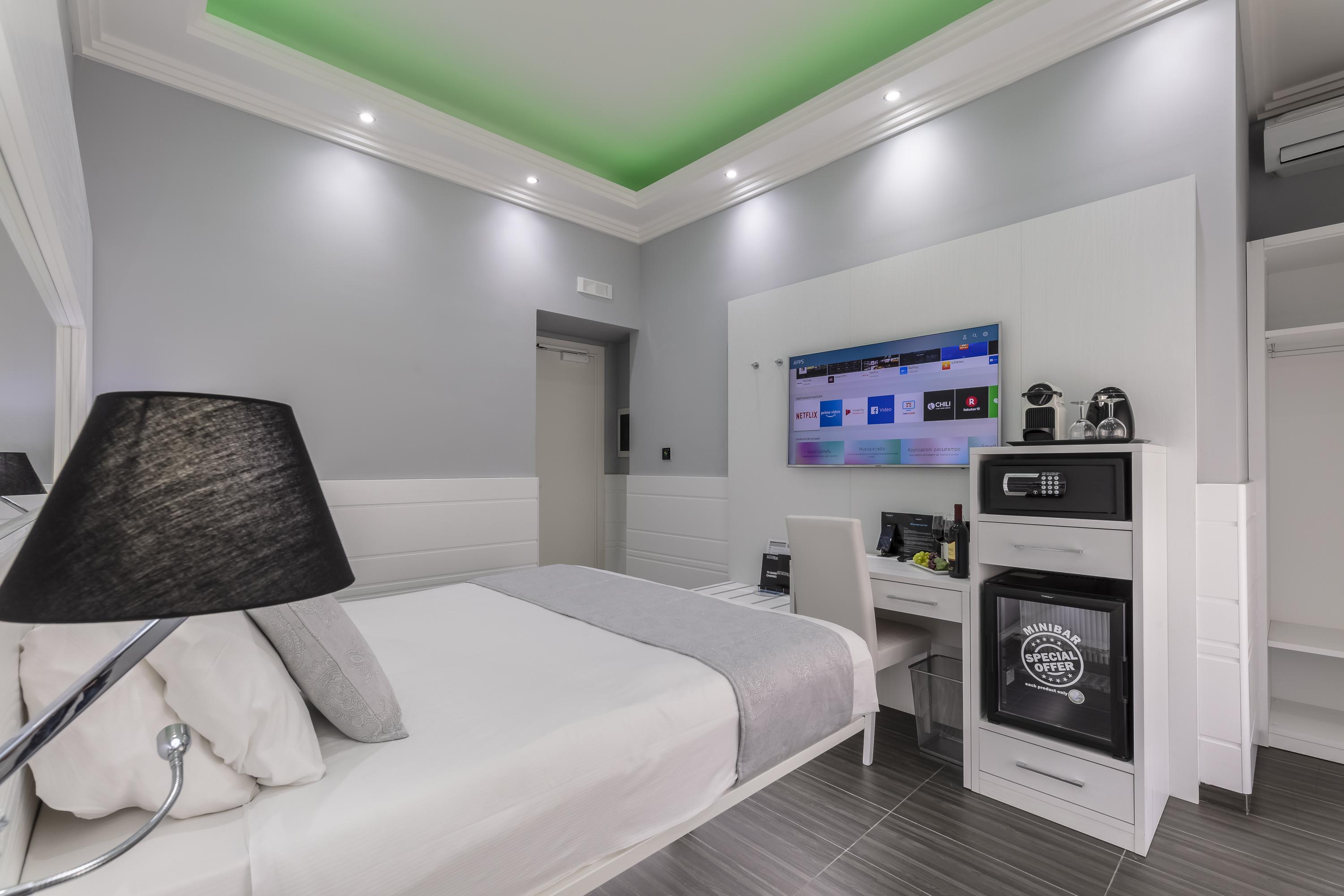 The One Boutique & (adults Only) Hotell 4*