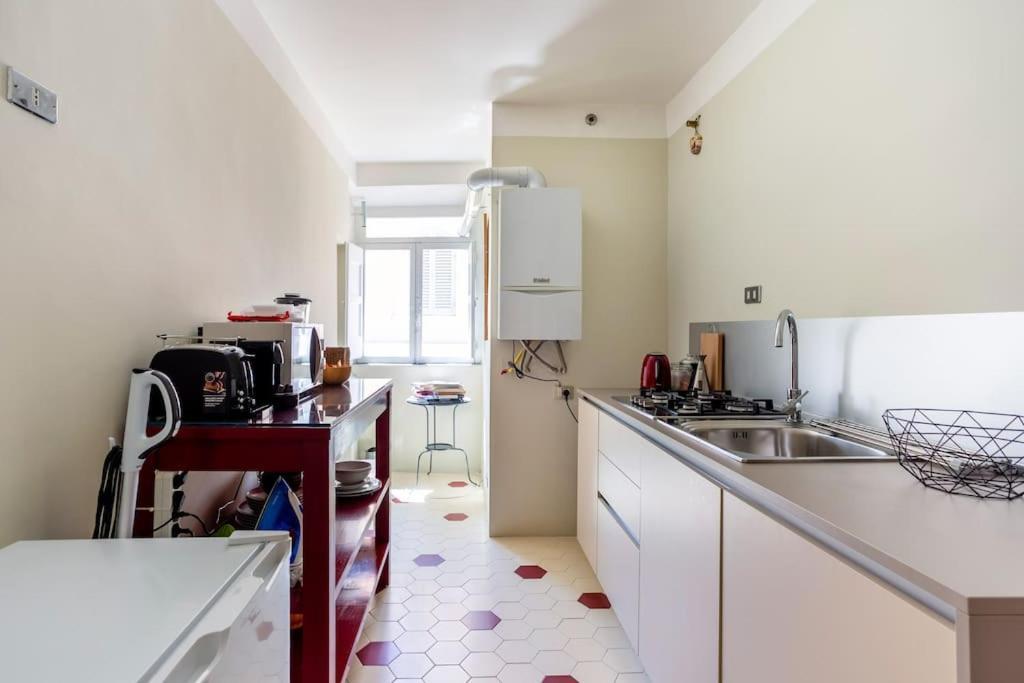 Apartamento Authentic Monti 5 Mins From Colosseum
