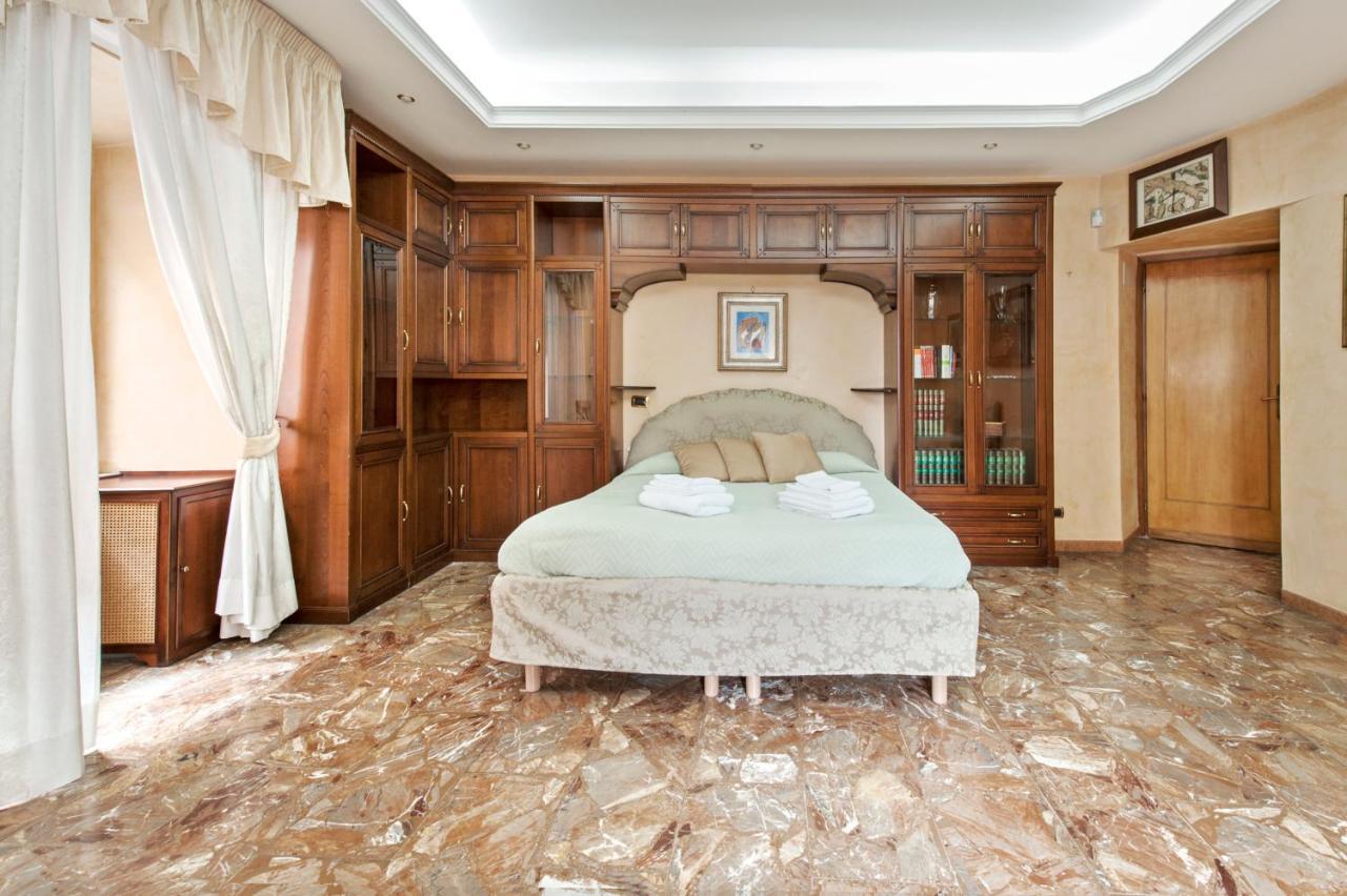Charming With 3 Bedrooms * Rom