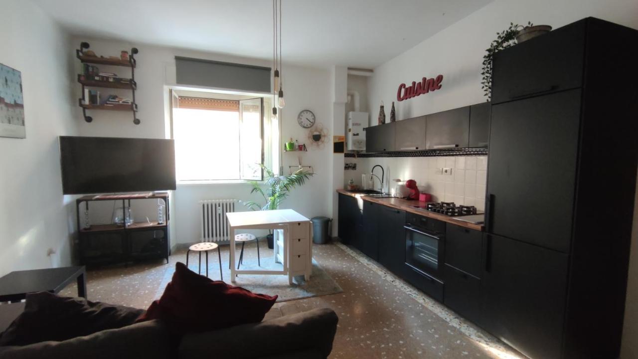 Simonhome Apartment *