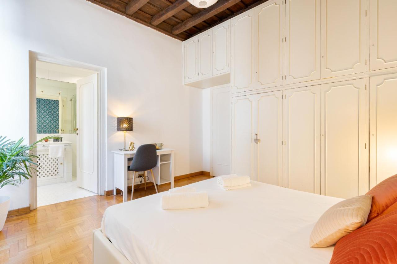Cercle - Historic Spot In The Hearth Of *