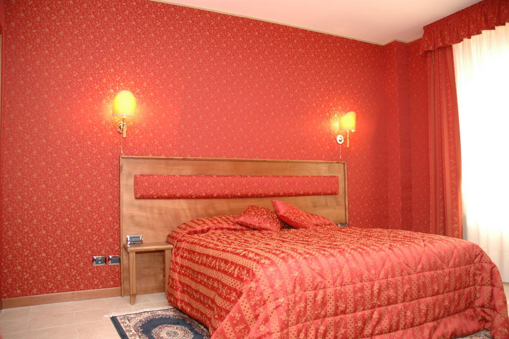 Shasa Hotell