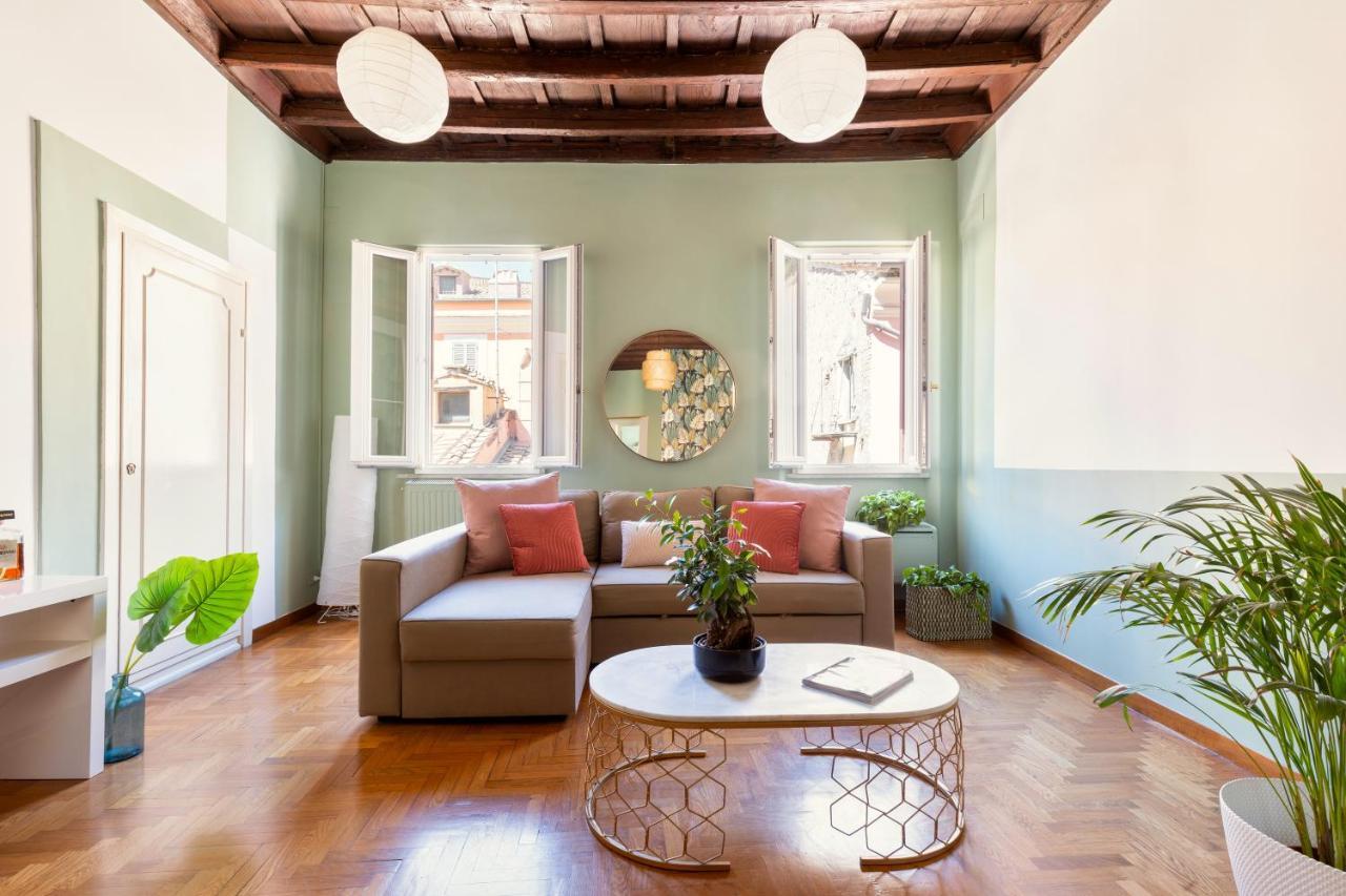 Cercle - Historic Spot In The Hearth Of