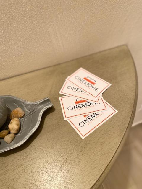Alojamento de Acomodação e Pequeno-almoço Cinemovie *