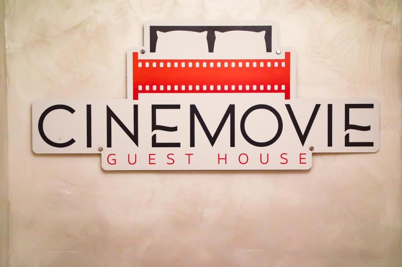 Alojamento de Acomodação e Pequeno-almoço Cinemovie *