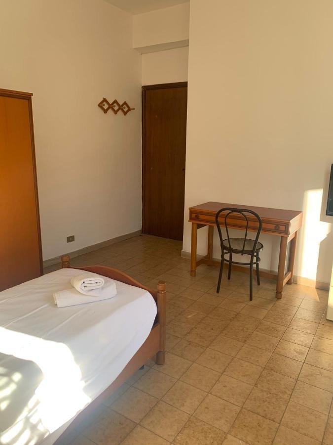 Castel Di Leva House Affittacamere