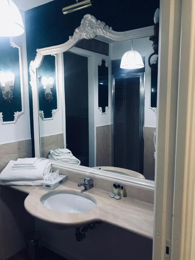 43 Ampio E Comodo Nel Centro Di Apartamento