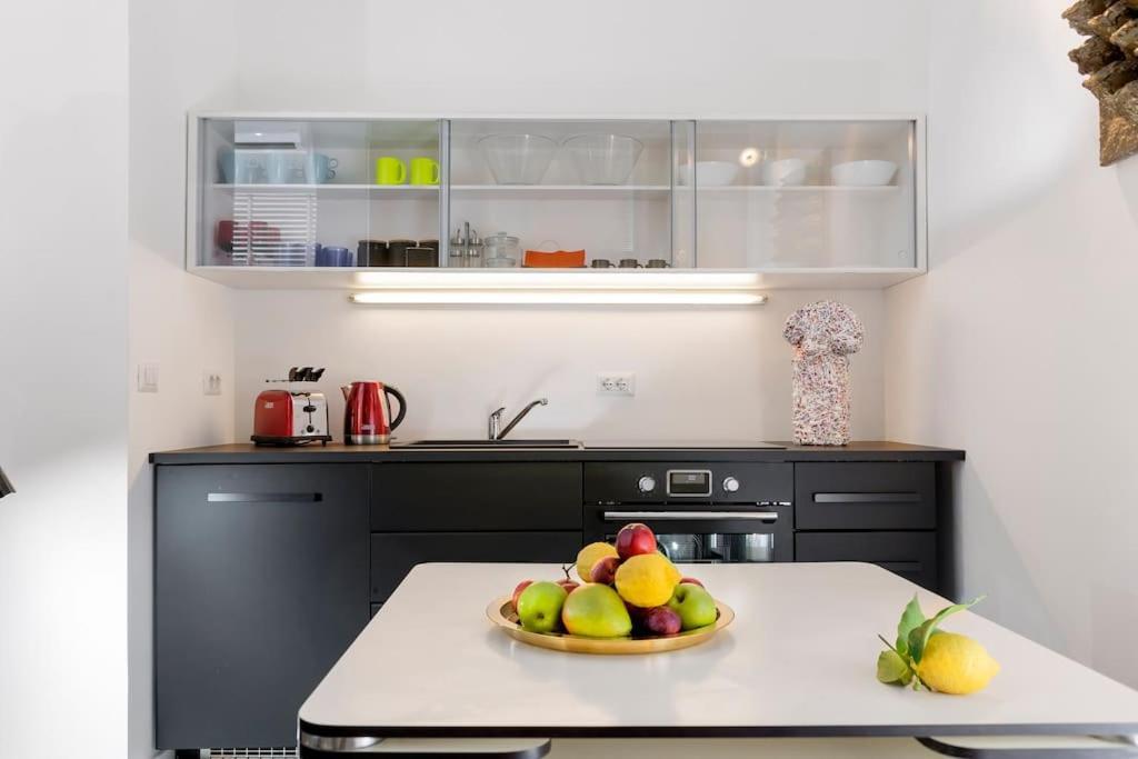New! Design & Modern Roma