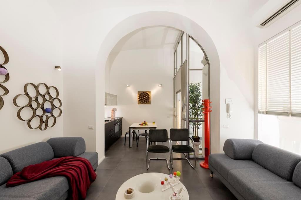 New! Design & Modern * Roma