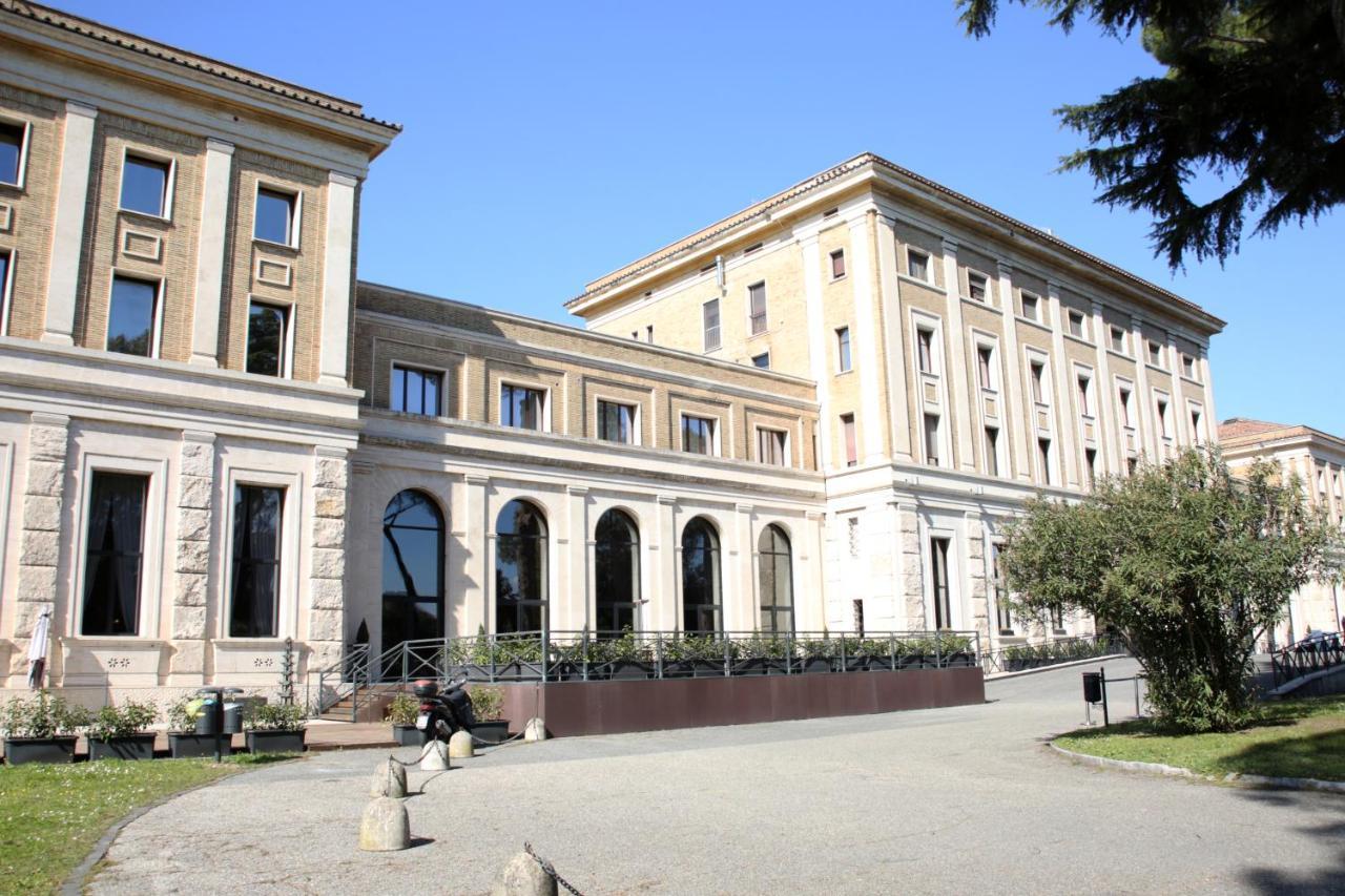 Th - Carpegna Palace 4* Rom