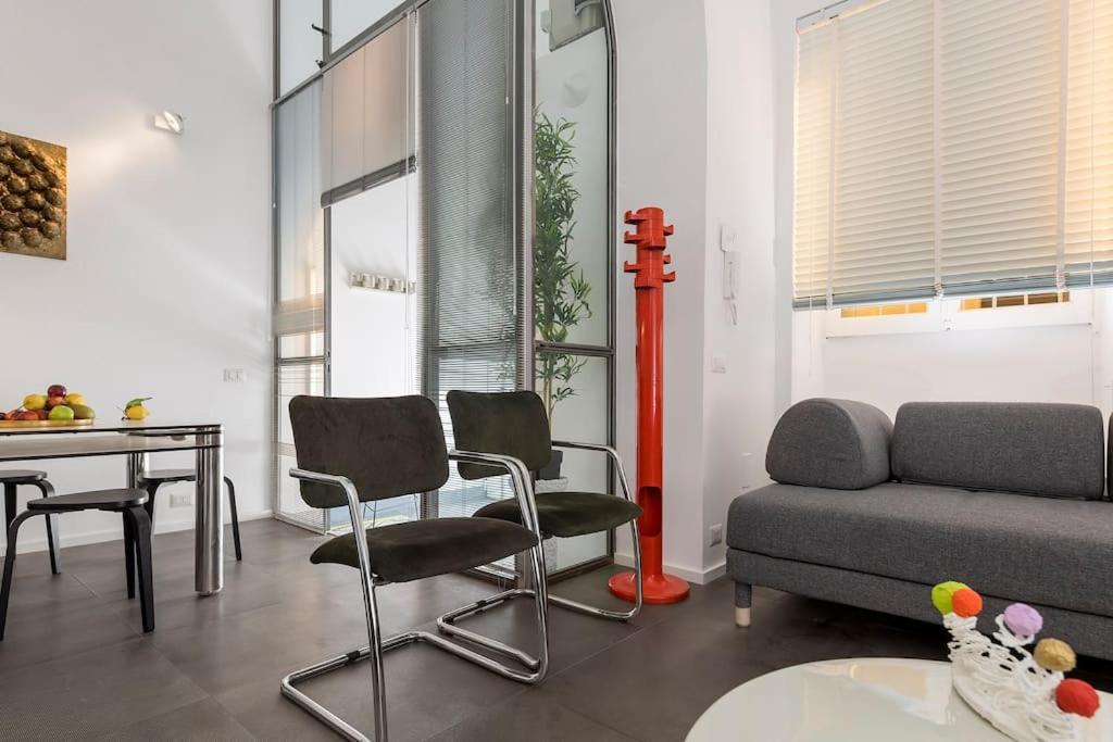 New! Design & Modern * Roma