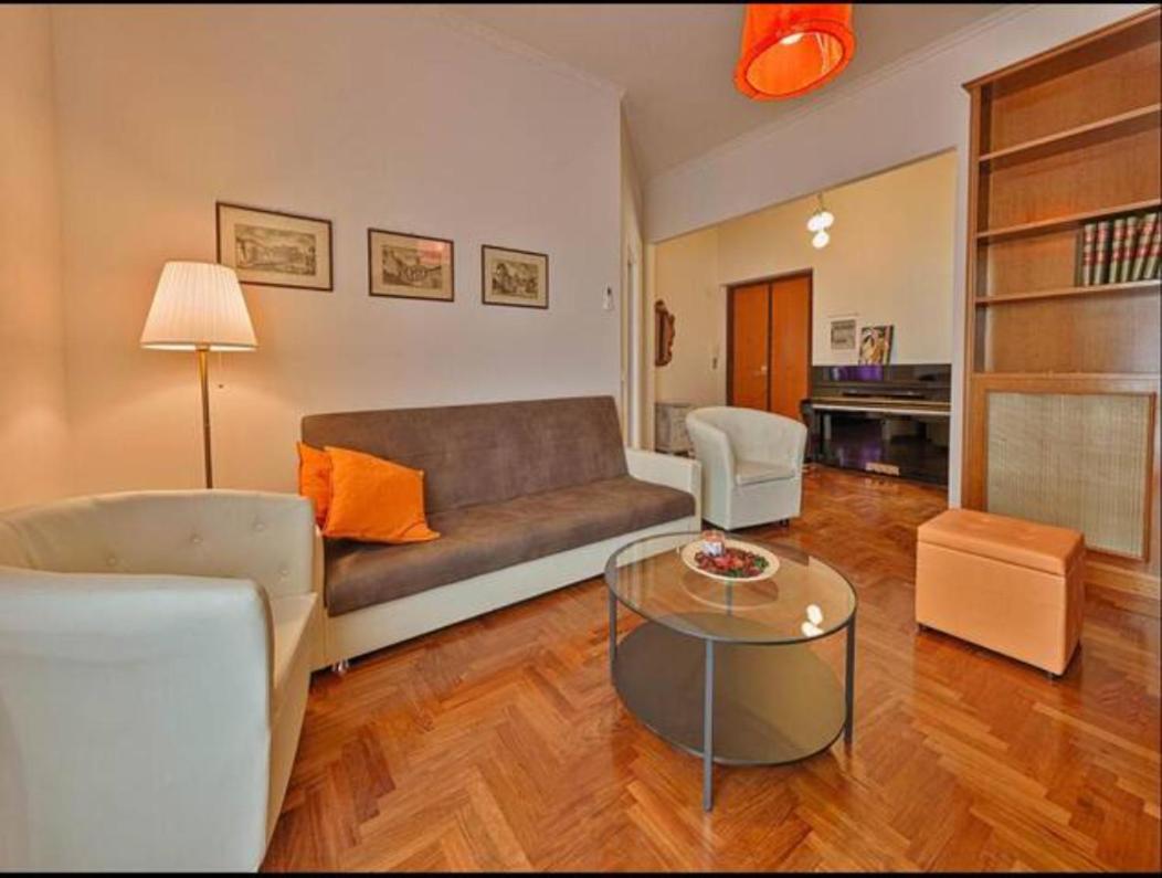 Key Vatican Wall Apartment *