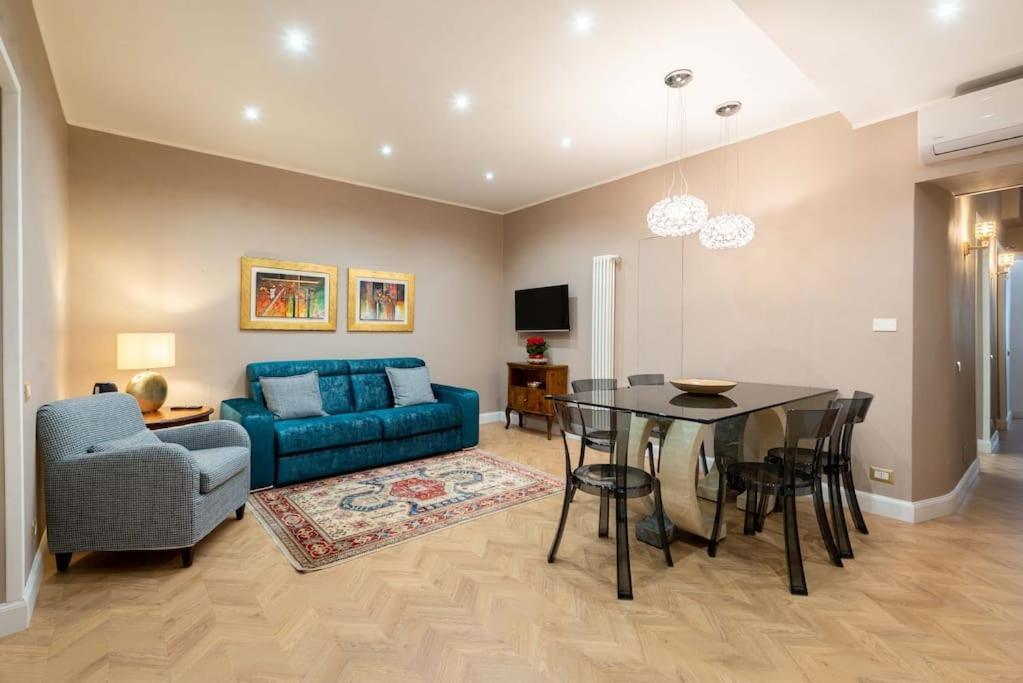 Apartamento Colosseum 10steps Away, Marco Aurelio Luxury House *