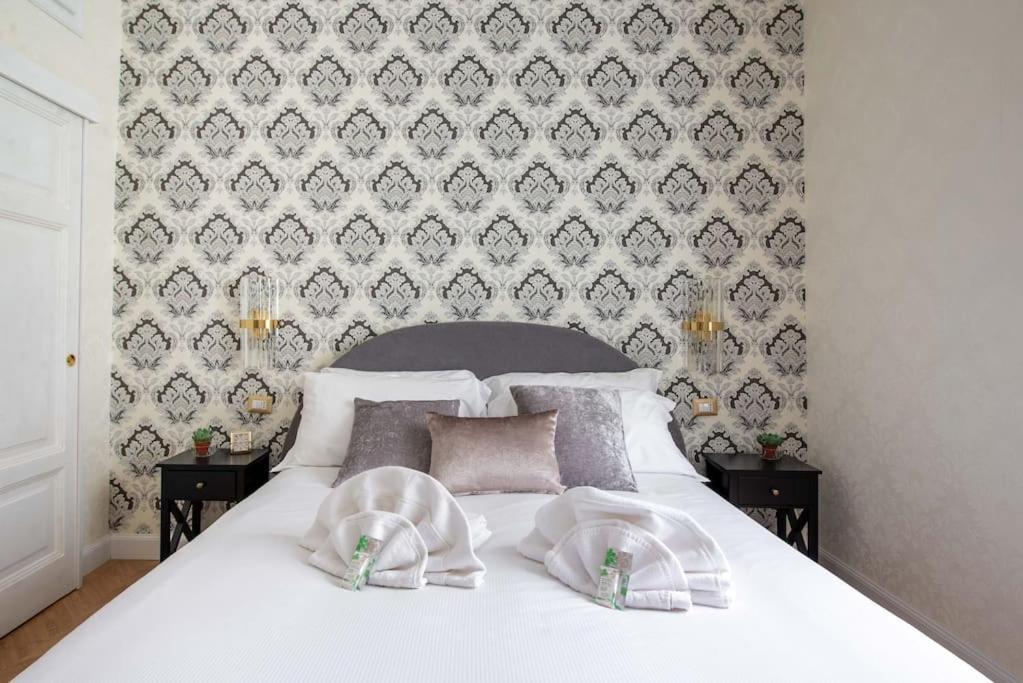 Colosseum 10steps Away, Marco Aurelio Luxury House Apartamento