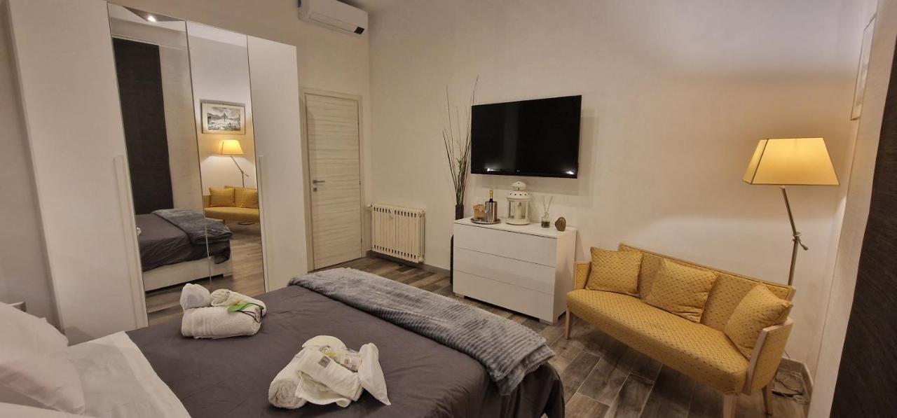 R.&t. House Roma