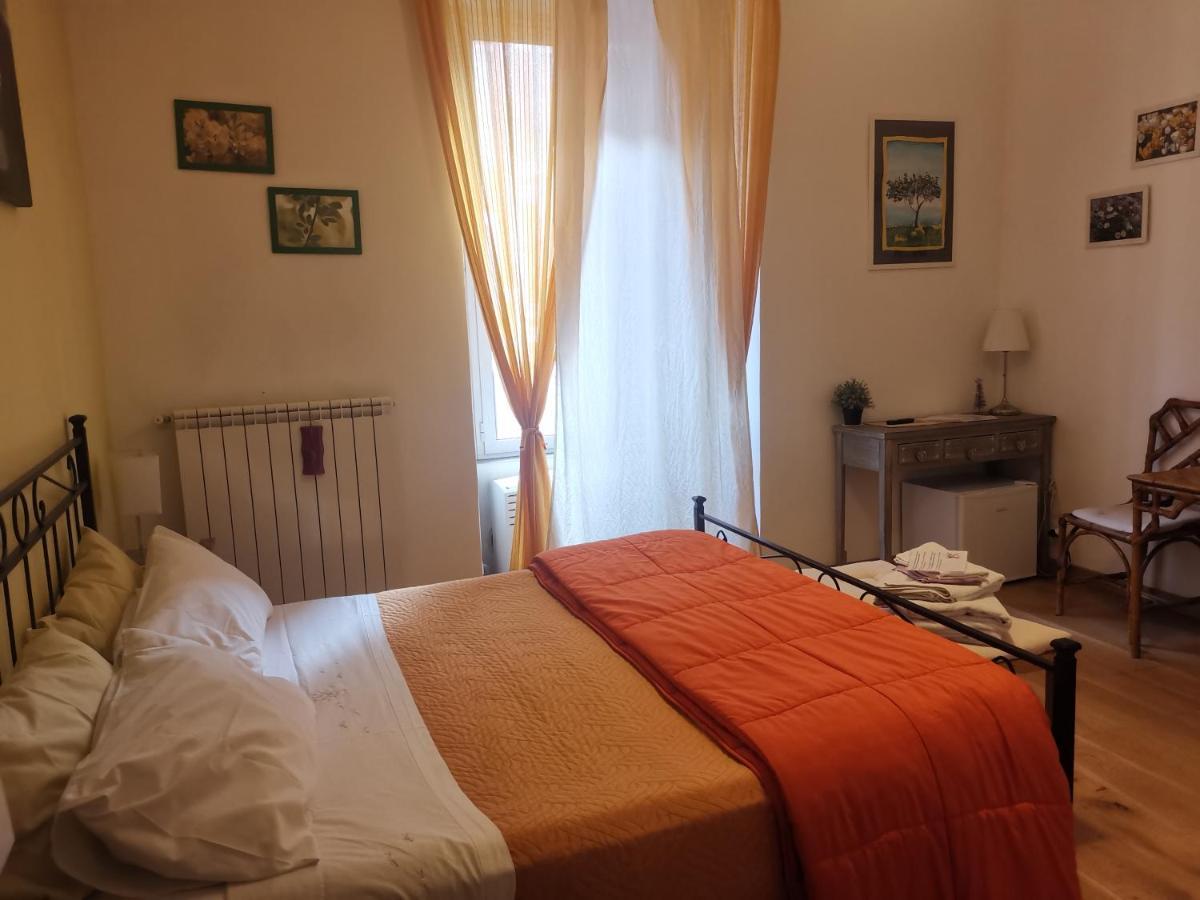 103 Bed & Breakfast Roma