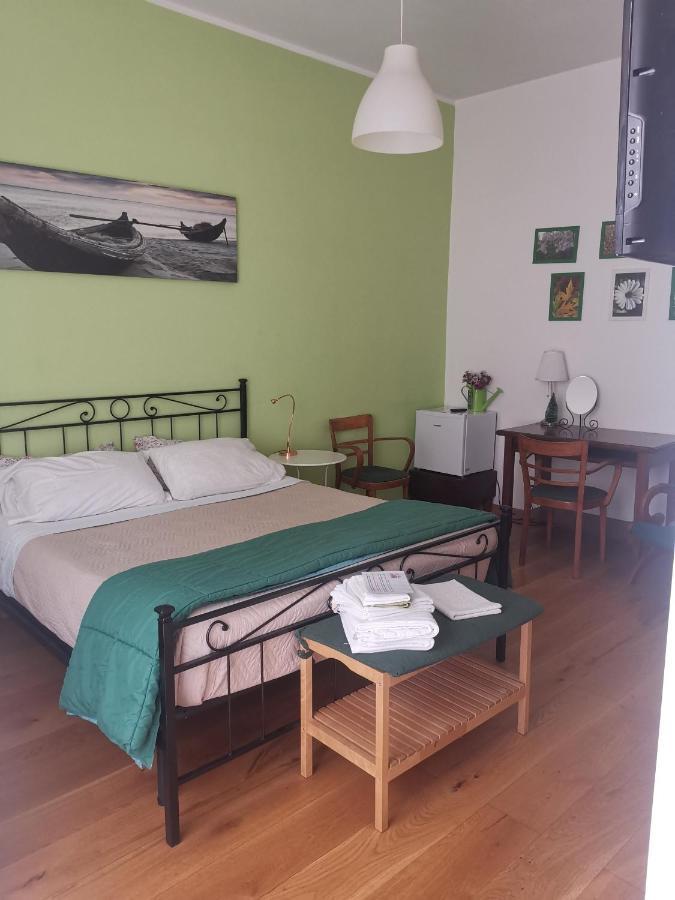 103 Bed & Breakfast Roma