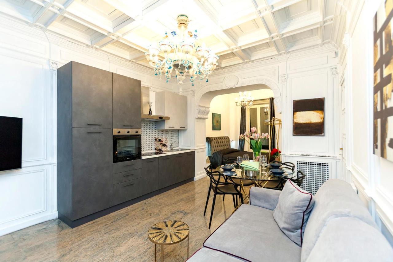 Navona Artist 7 *