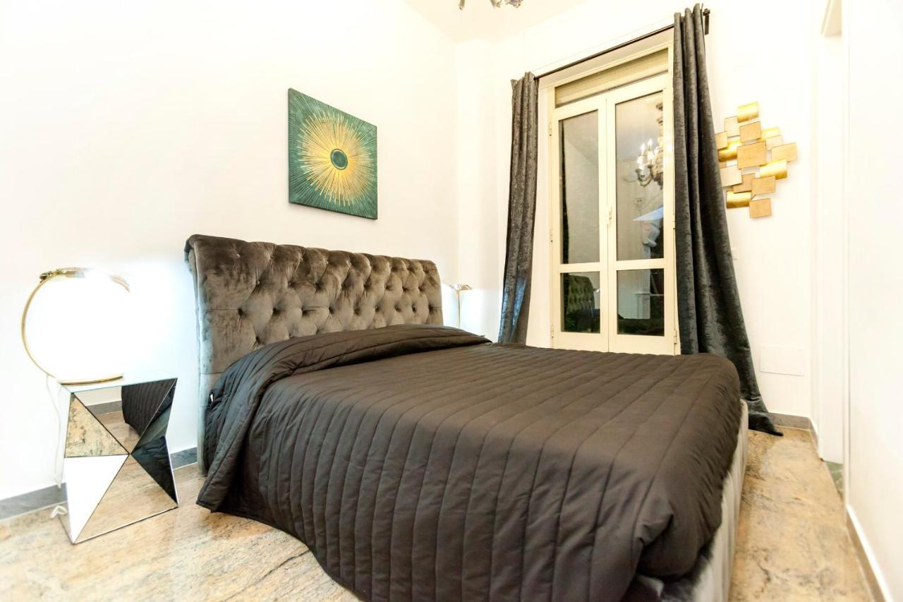 Navona Artist 7 * Roma