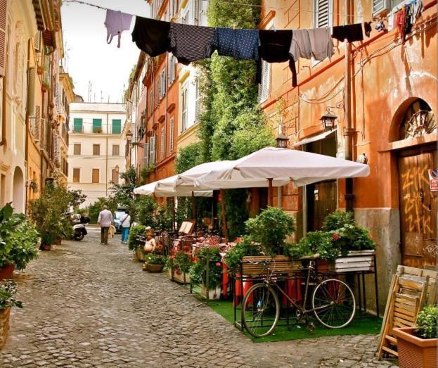 Lux Me - Jacuzzi & Suites Trastevere *