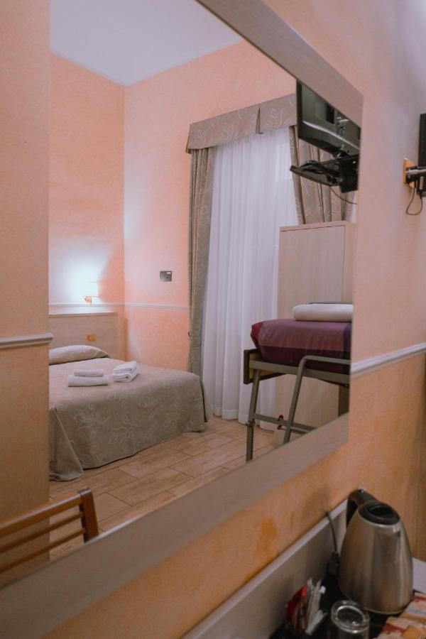 Aristotele Hotell