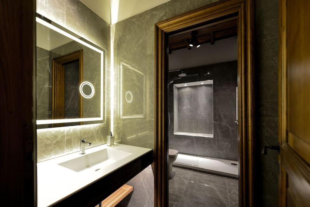 Apartamento The Frattina - Luxury Serviced Roma