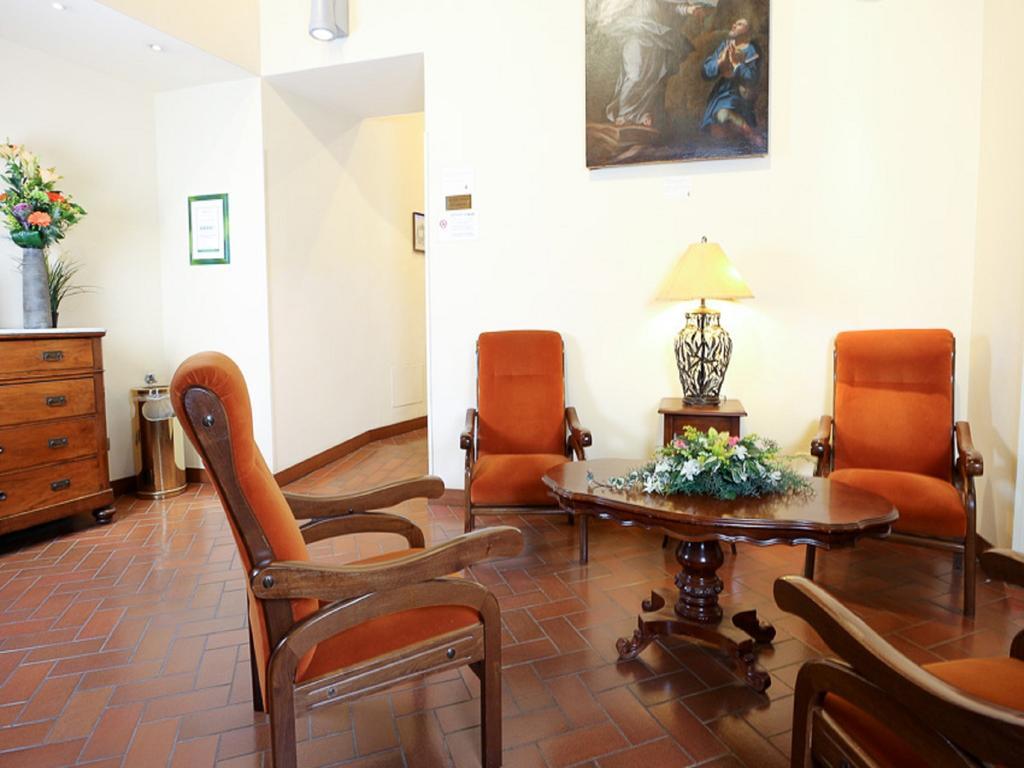 Casa Di Santa Francesca Romana A Ponte Rotto Affittacamere