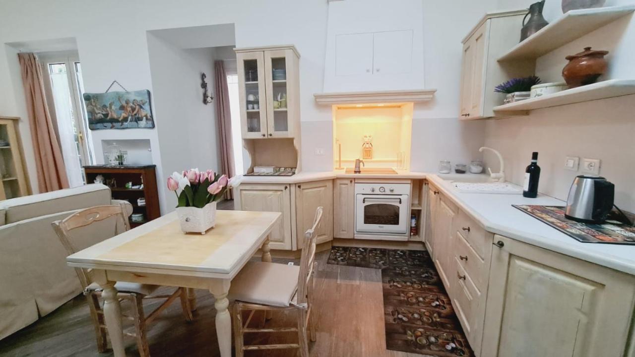 Trastevere Rome's Heart Charming & Cozy 2 Apartamento Roma