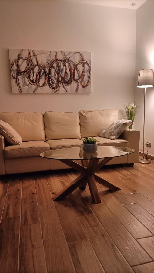 Apartamento Casa Mia Metro A 100mt