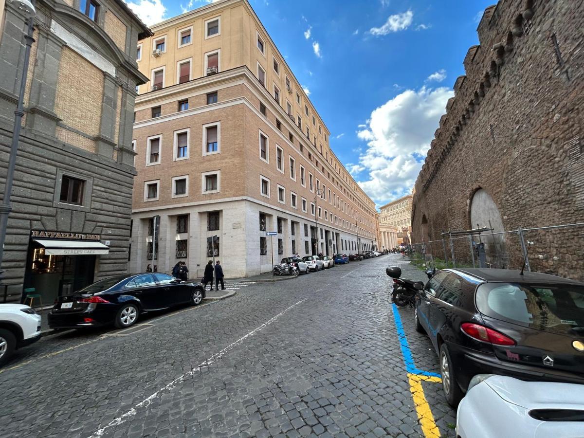 Raffaello's Place Apartamento
