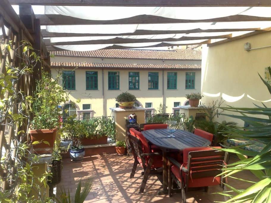 Apartamento Laura's Brother - Close To St. John's Basilica *