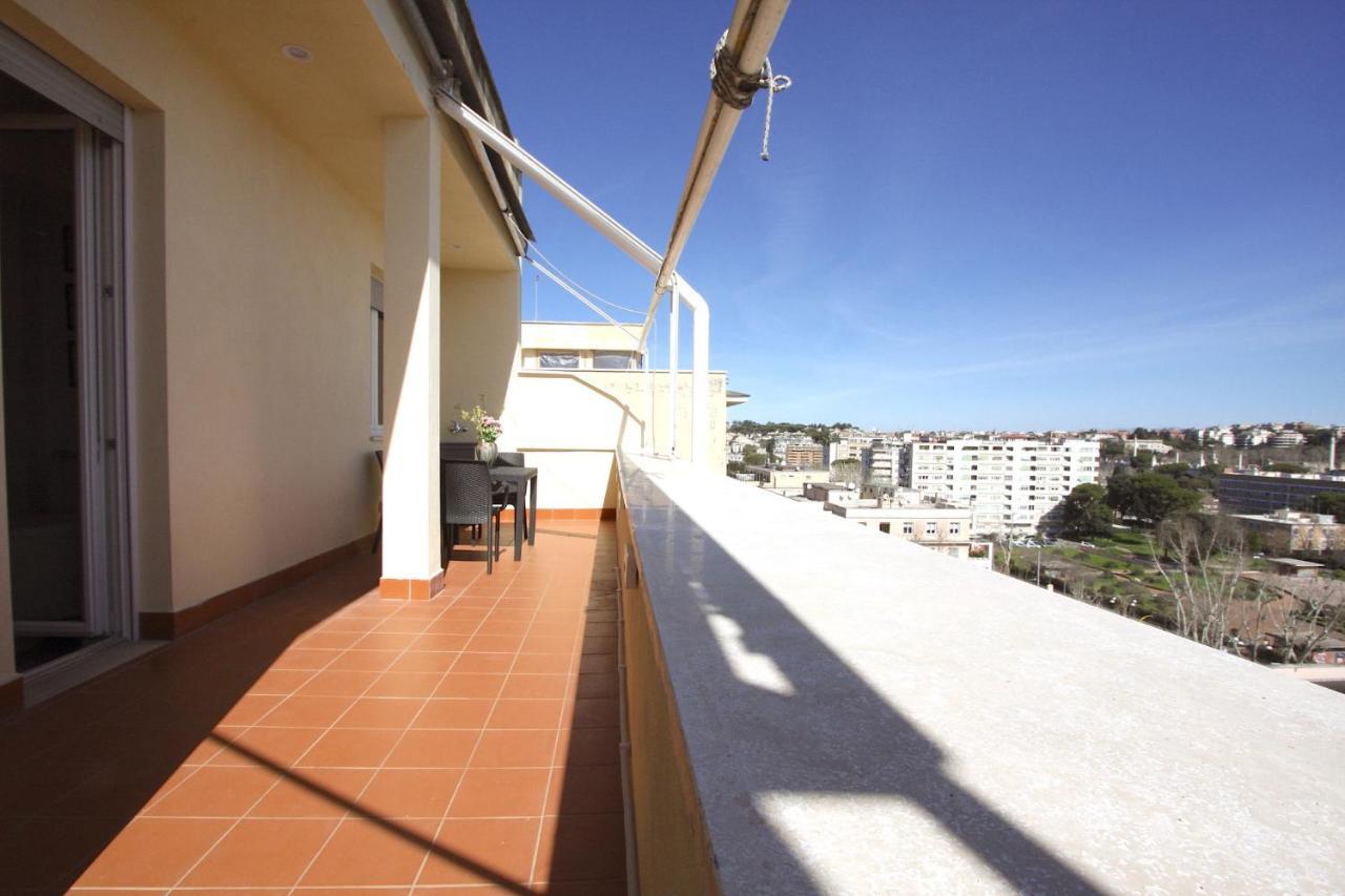 Sunny Flaminio Terrace Penthouse Leilighet