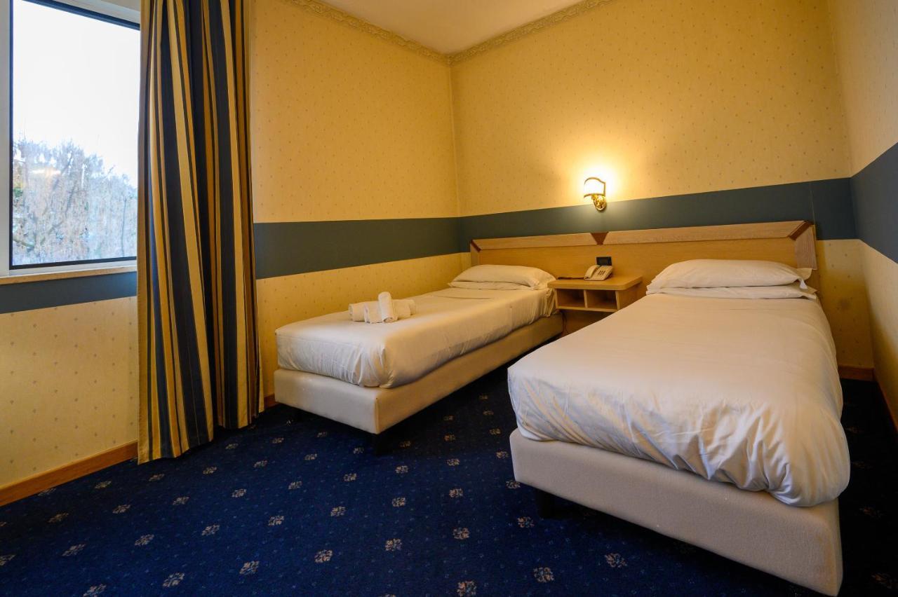 Torre Di Pratolungo 3* Roma