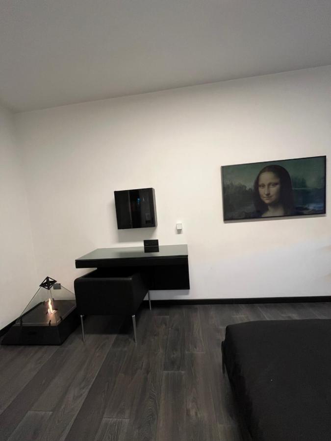 Alojamento de Acomodação e Pequeno-almoço Cinecittà Luxury