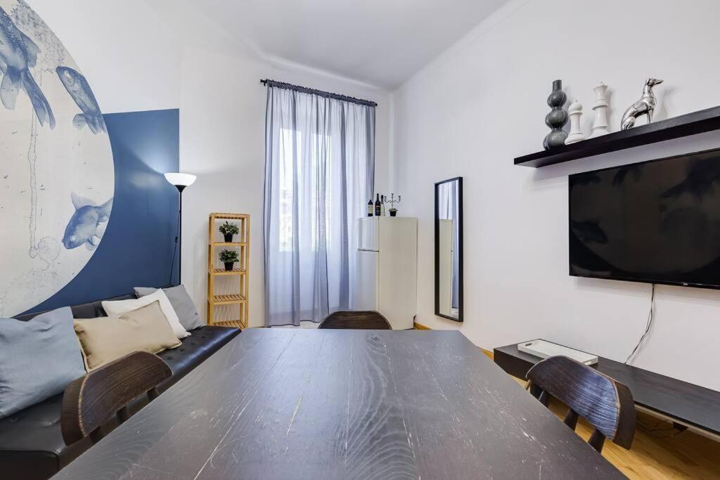 L&l Cozy 2-bdr In San Giovanni District