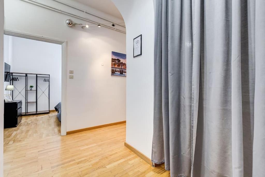 L&l Cozy 2-bdr In San Giovanni District Leilighet Roma