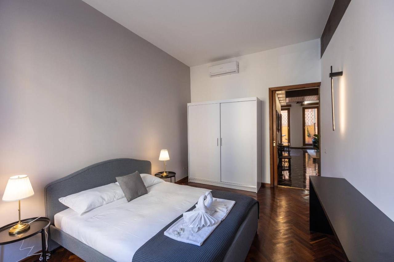 Borgo Terrace By In