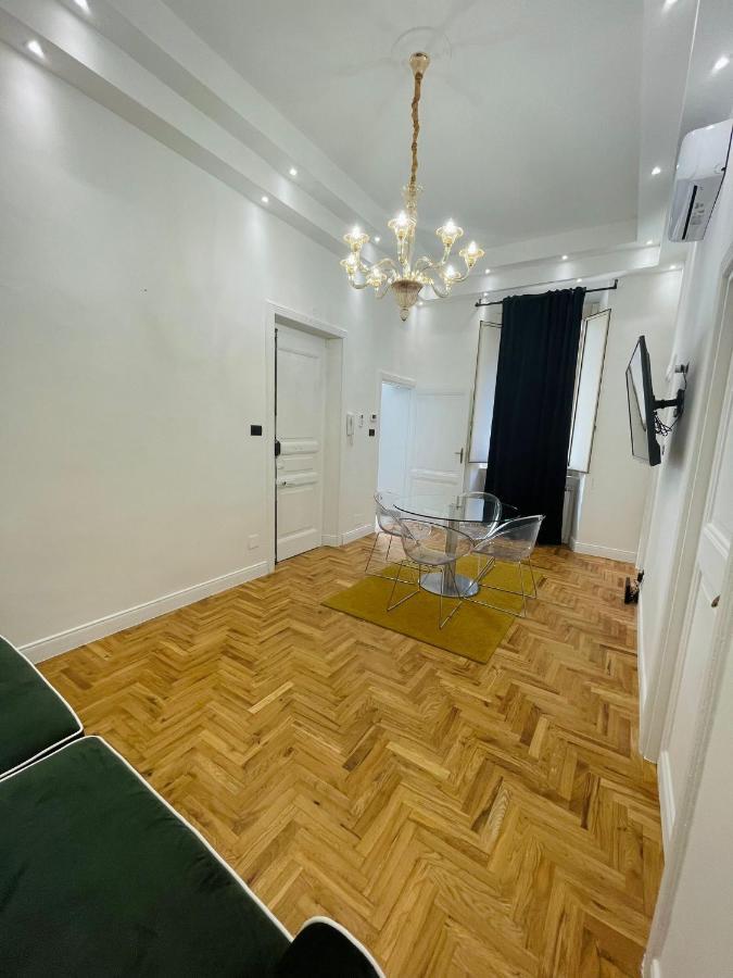 Central Suite Leilighet