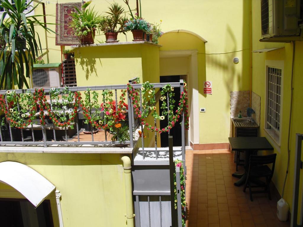 Asian Rest House Hotel 3*