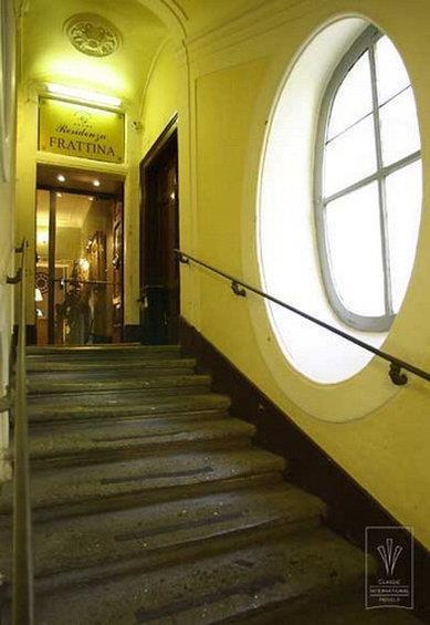 Residenza Frattina Rome