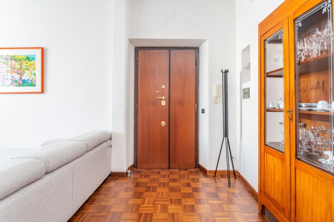 Modern 2bdr Vibrant Prati Neighborhood Apartment
