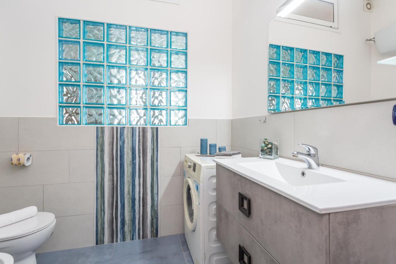 Modern 2bdr Vibrant Prati Neighborhood