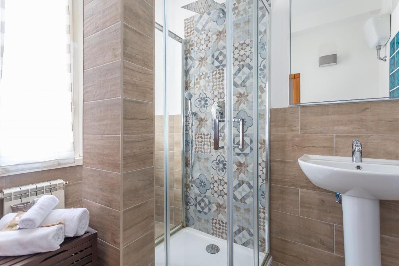 Modern 2bdr Vibrant Prati Neighborhood * Rome