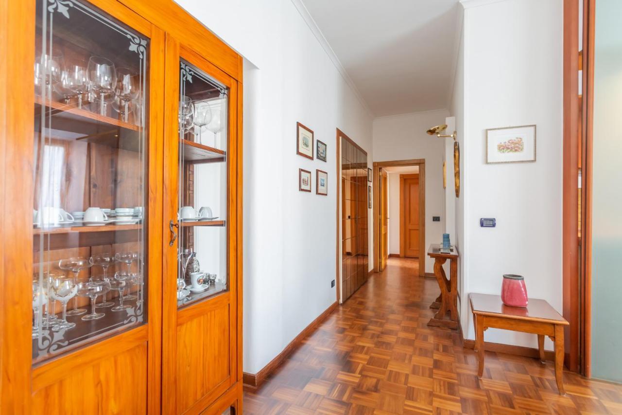 Apartment Modern 2bdr Vibrant Prati Neighborhood Rome