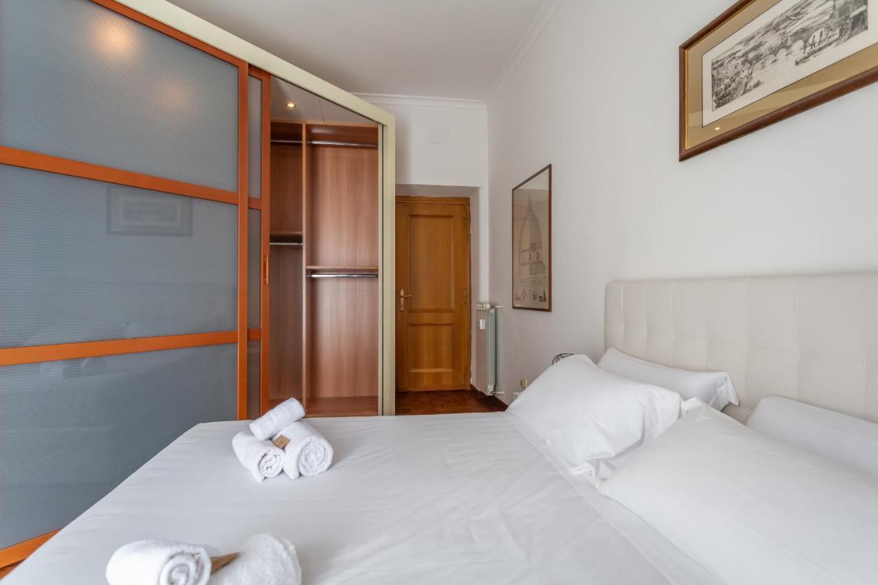 Modern 2bdr Vibrant Prati Neighborhood Apartment